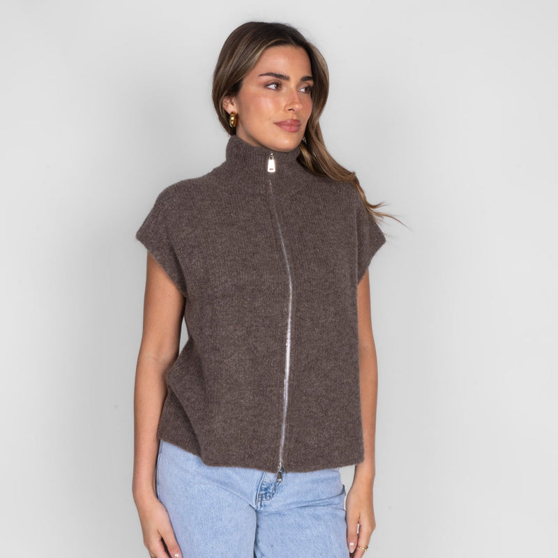 Diana | Chaleco de punto con cremallera y cuello alto
