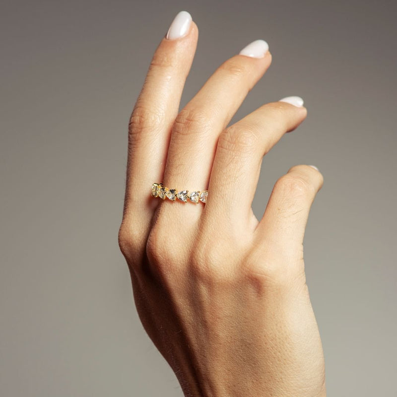 Raquel | Anillo de piedras en forma de corazón