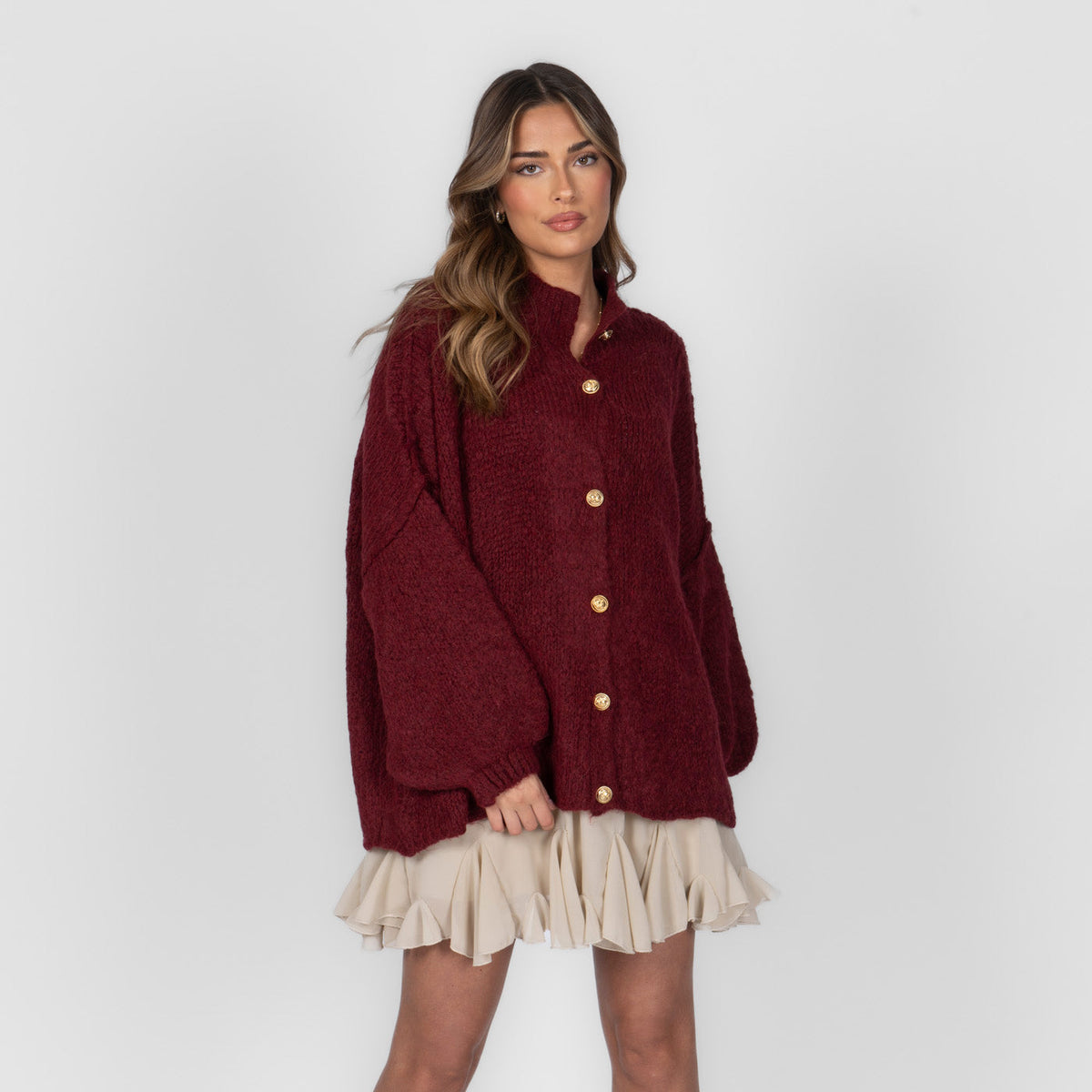 Erika | Cárdigan oversize con botones dorados