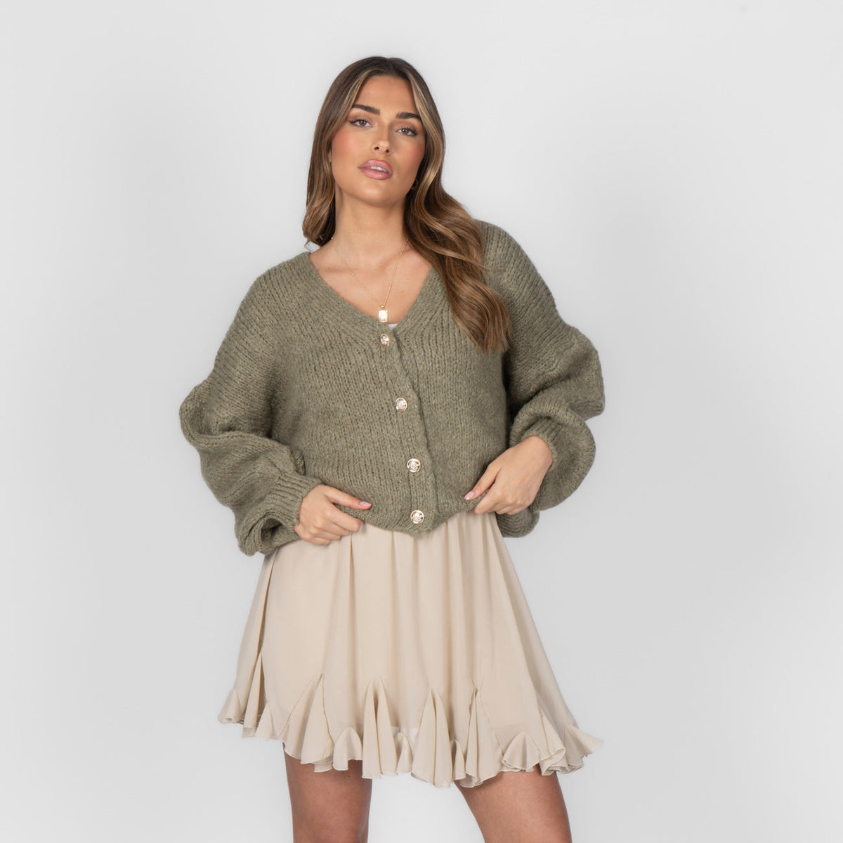 Verónica | Cárdigan corto oversize con escote en V y botones
