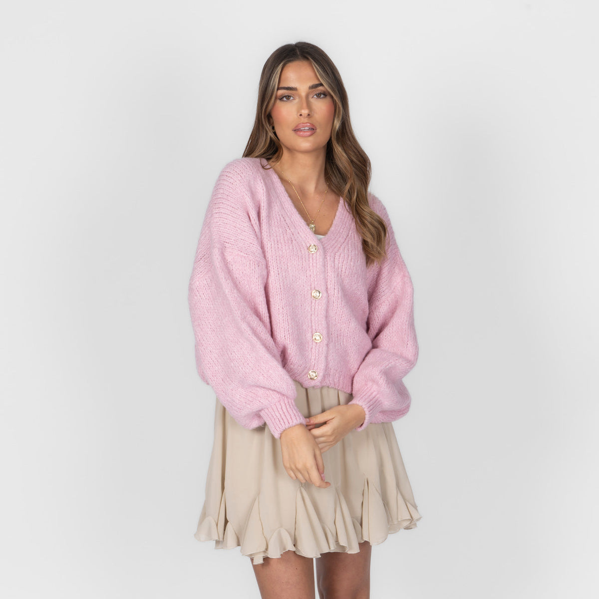 Verónica | Cárdigan corto oversize con escote en V y botones