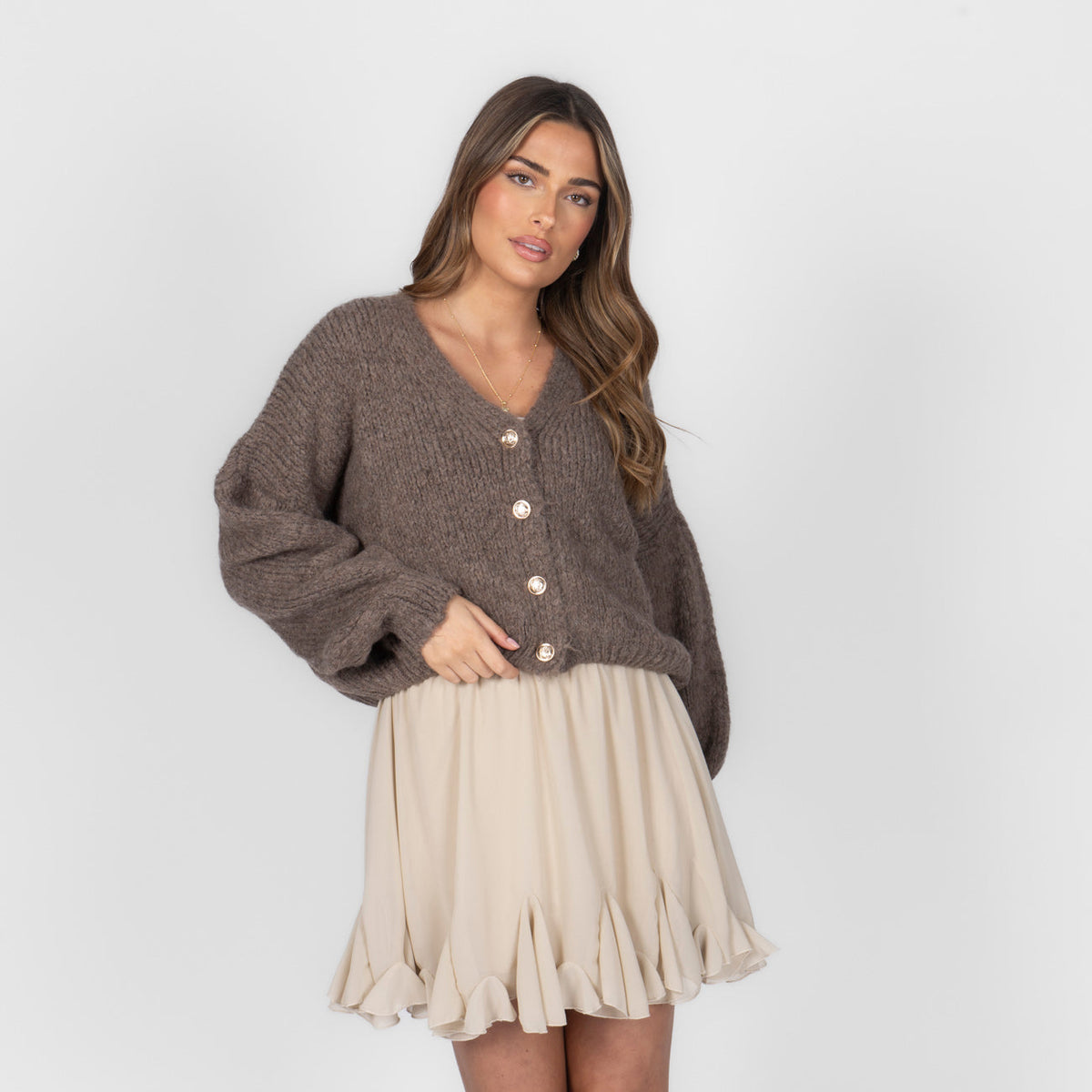 Verónica | Cárdigan corto oversize con escote en V y botones