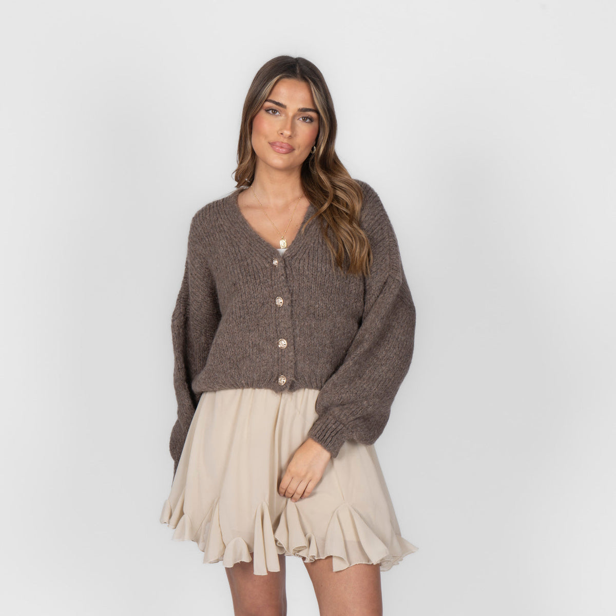 Verónica | Cárdigan corto oversize con escote en V y botones
