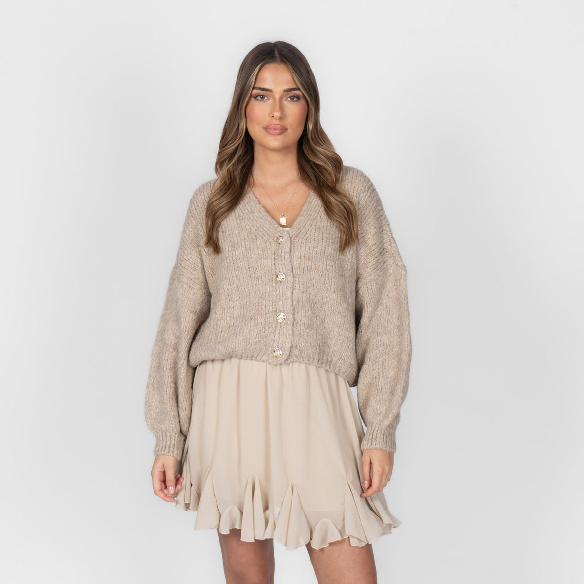 Verónica | Cárdigan corto oversize con escote en V y botones