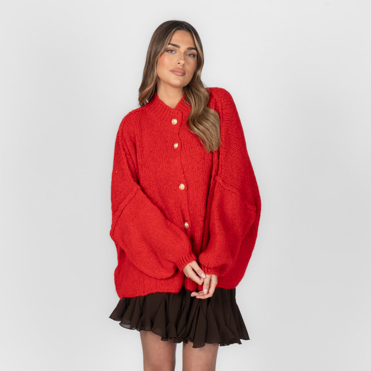 Erika | Cárdigan oversize con botones dorados