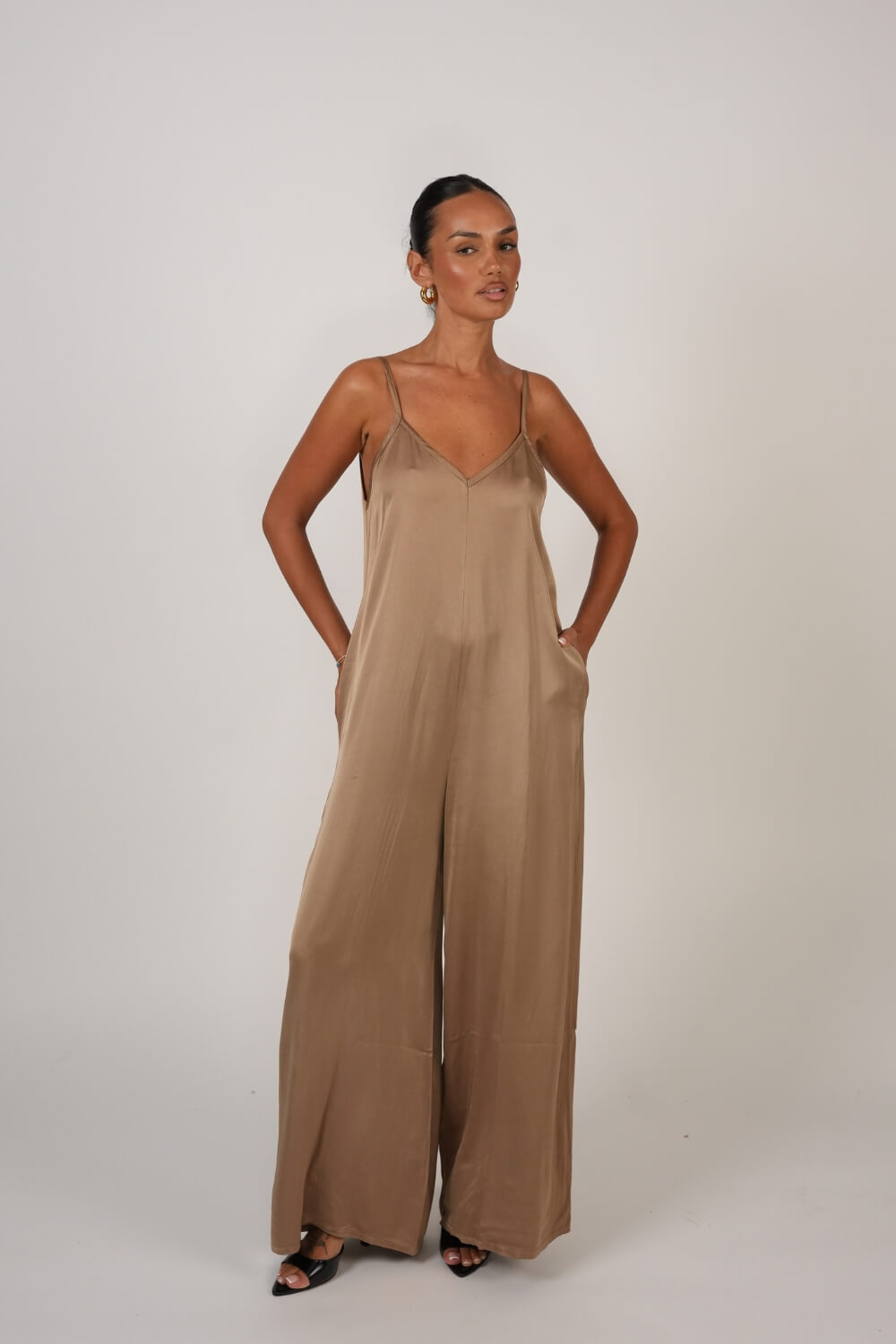 Maite | Mono largo satinado de tirantes