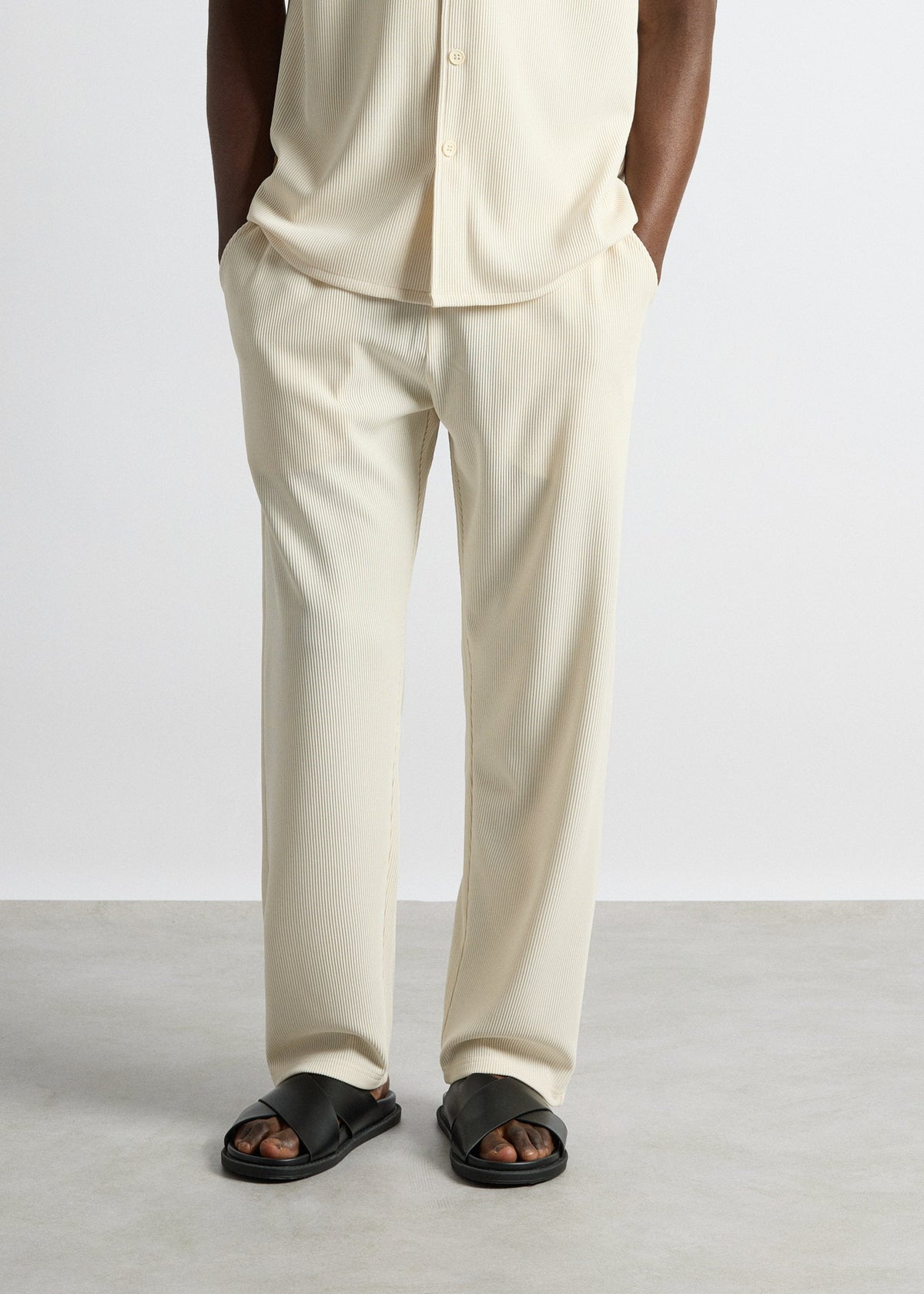 Pantalón Plisado Cordón Elías en crudo, foto 4