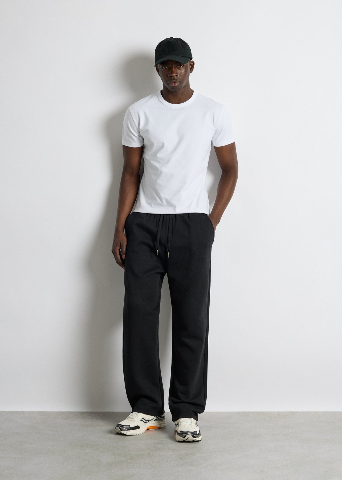 Pantalón de Chándal Recto Pablo en negro, foto 5