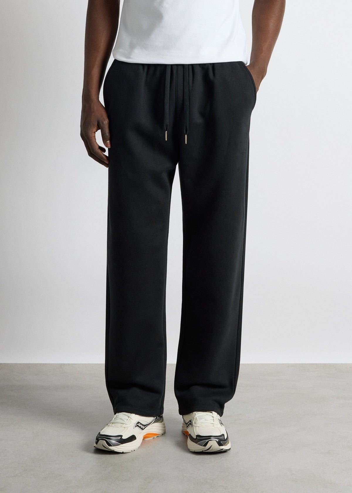 Pantalón de Chándal Recto Pablo en negro, foto 4