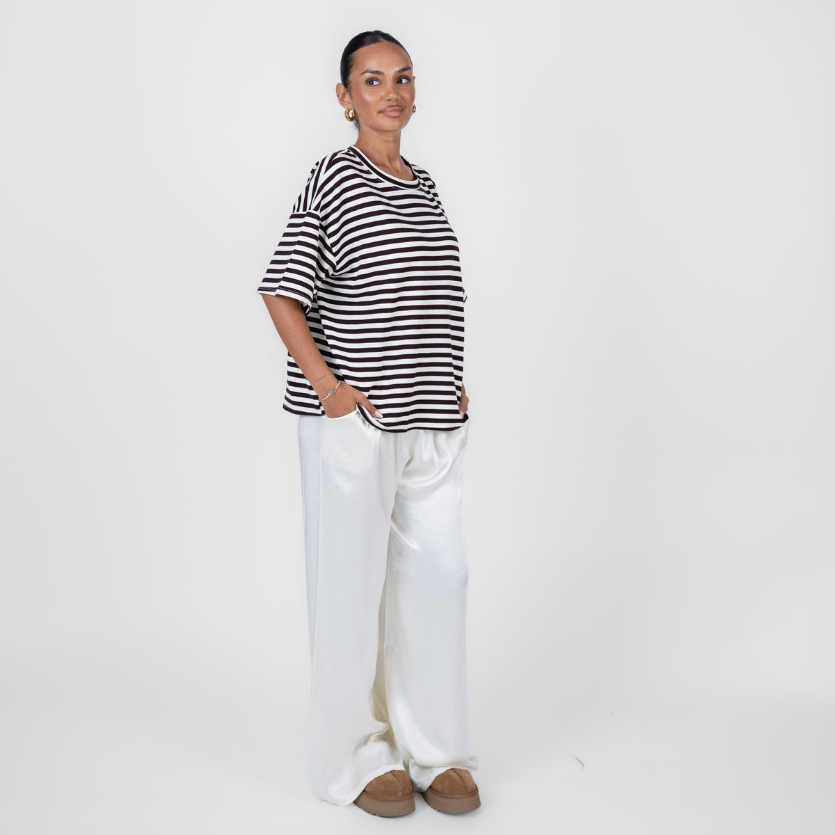 Paula | Camiseta oversize con corazón abierto