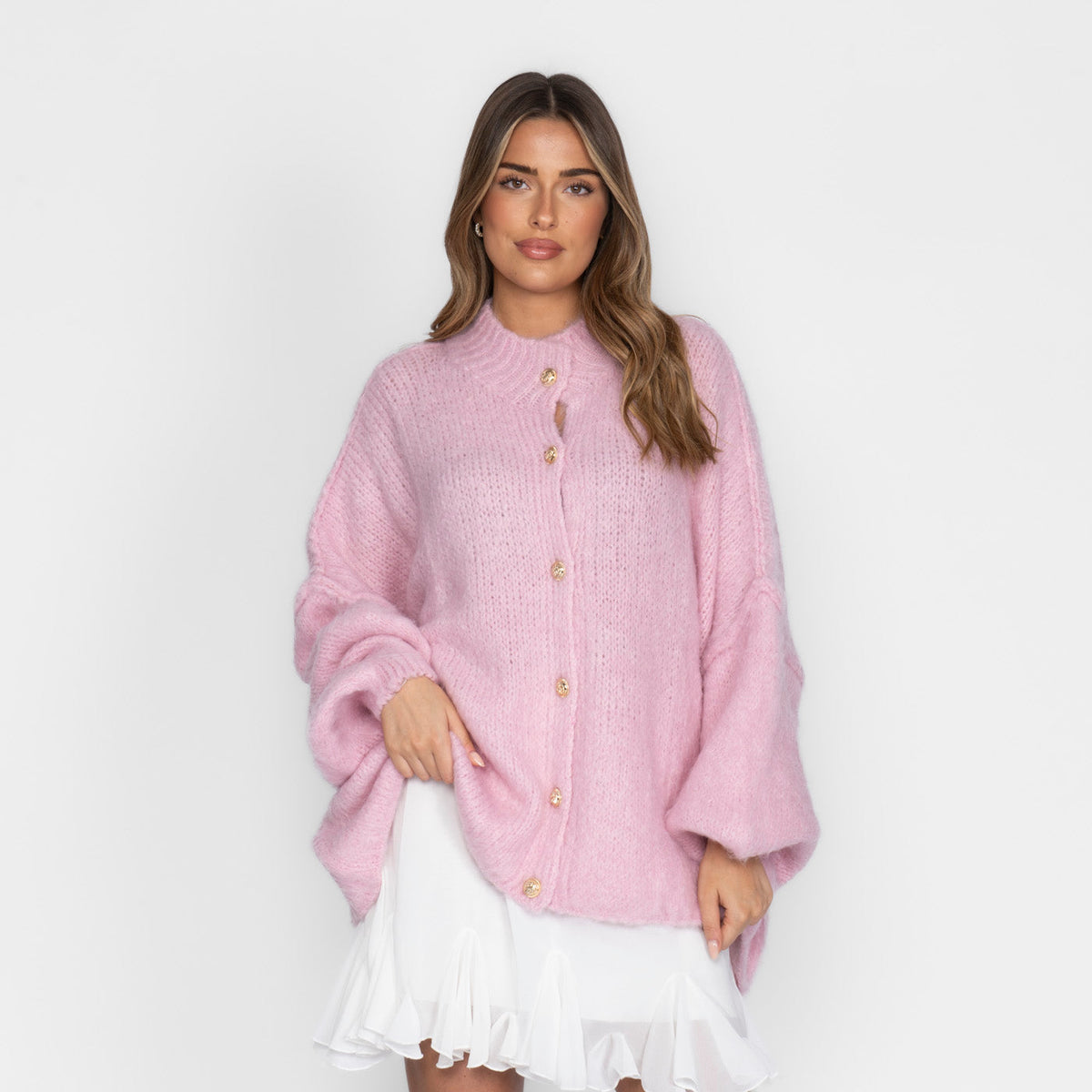 Amparo | Cárdigan oversize con botones dorados