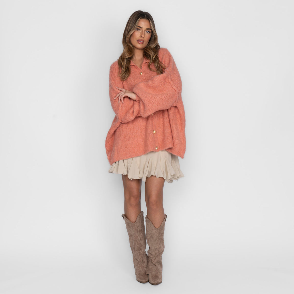 Amparo | Cárdigan oversize con botones dorados