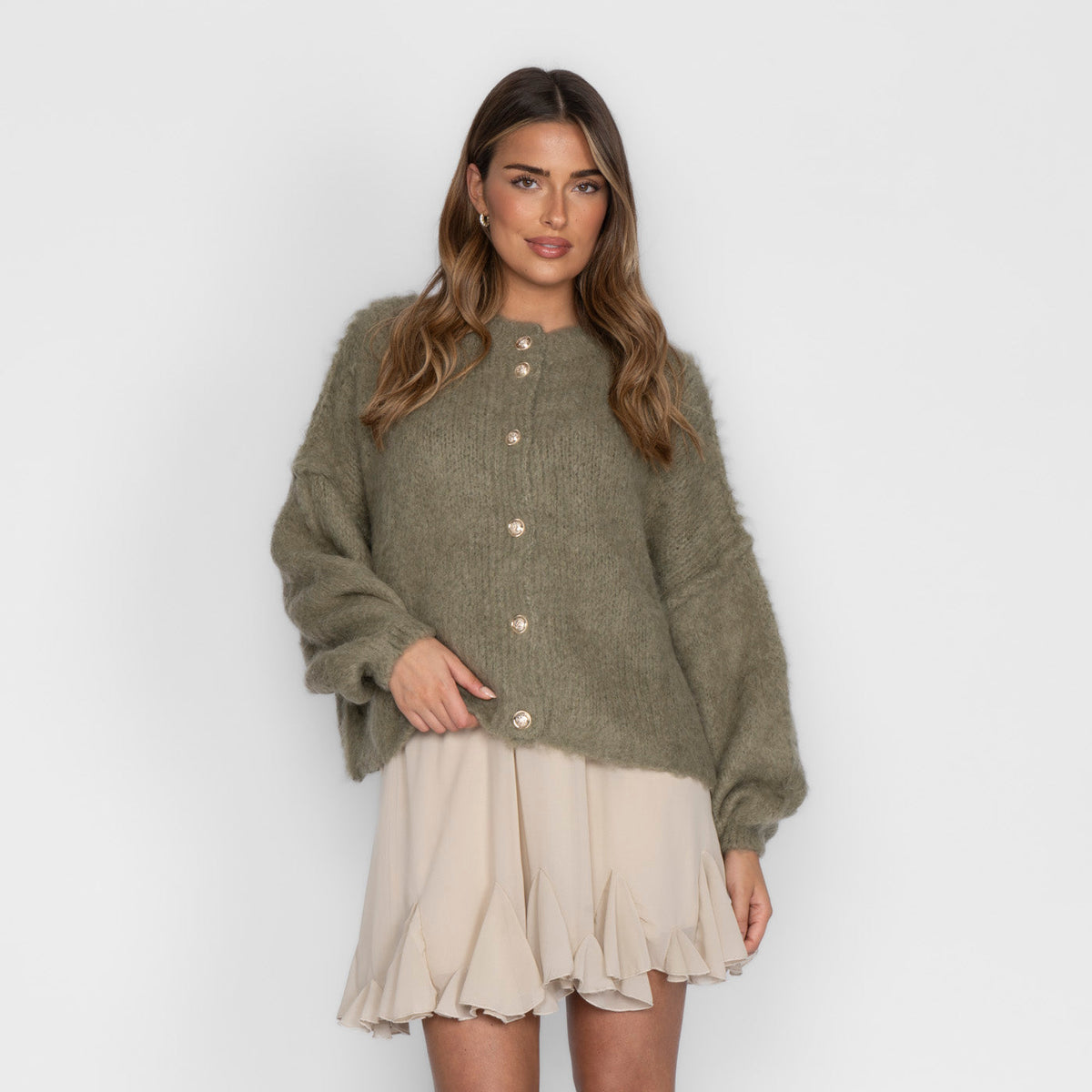 Ariadna | Cárdigan corto oversize con botones dorados