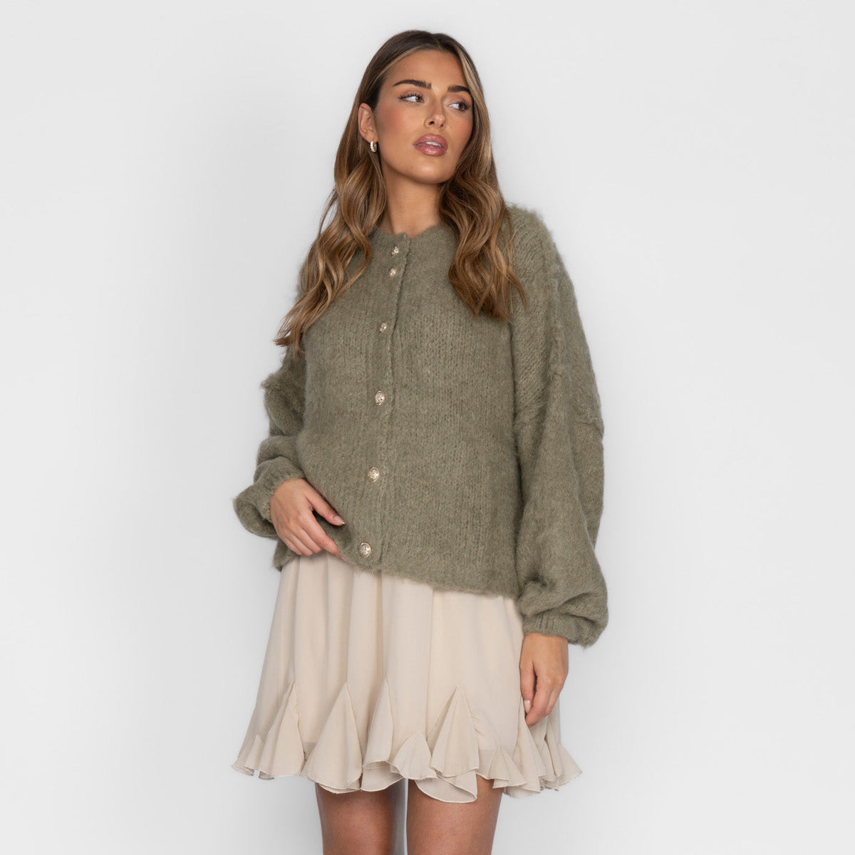 Ariadna | Cárdigan corto oversize con botones dorados