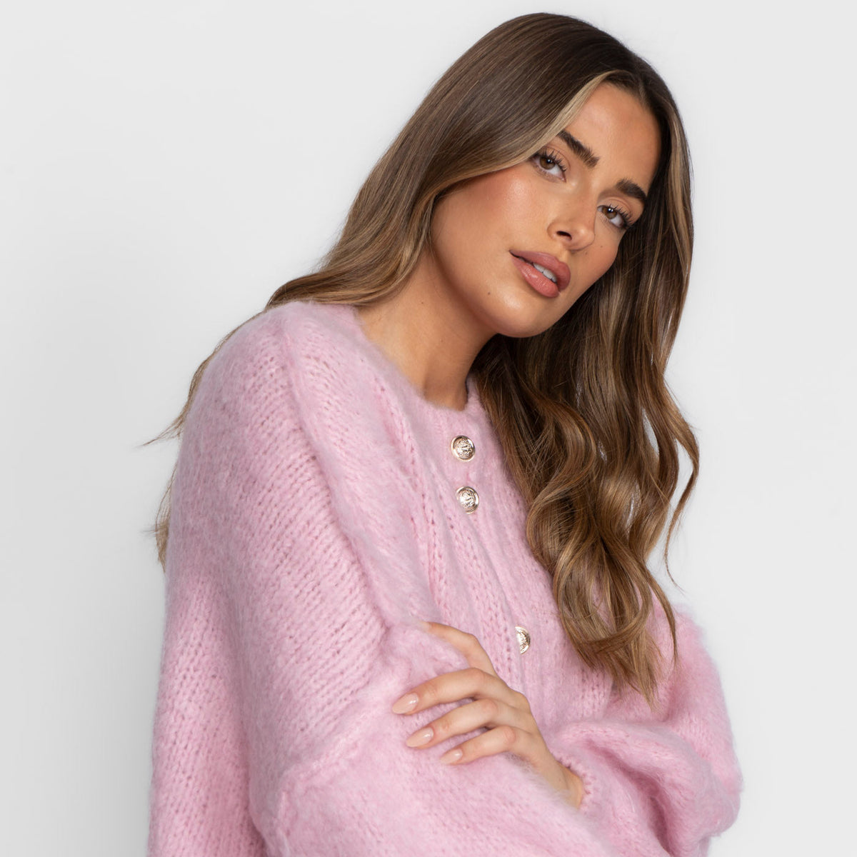 Ariadna | Cárdigan corto oversize con botones dorados