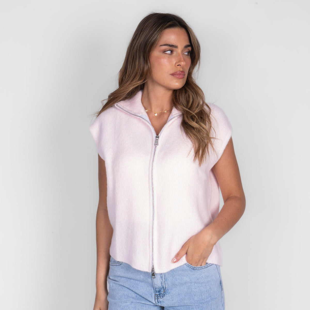 Diana | Chaleco de punto con cremallera y cuello alto