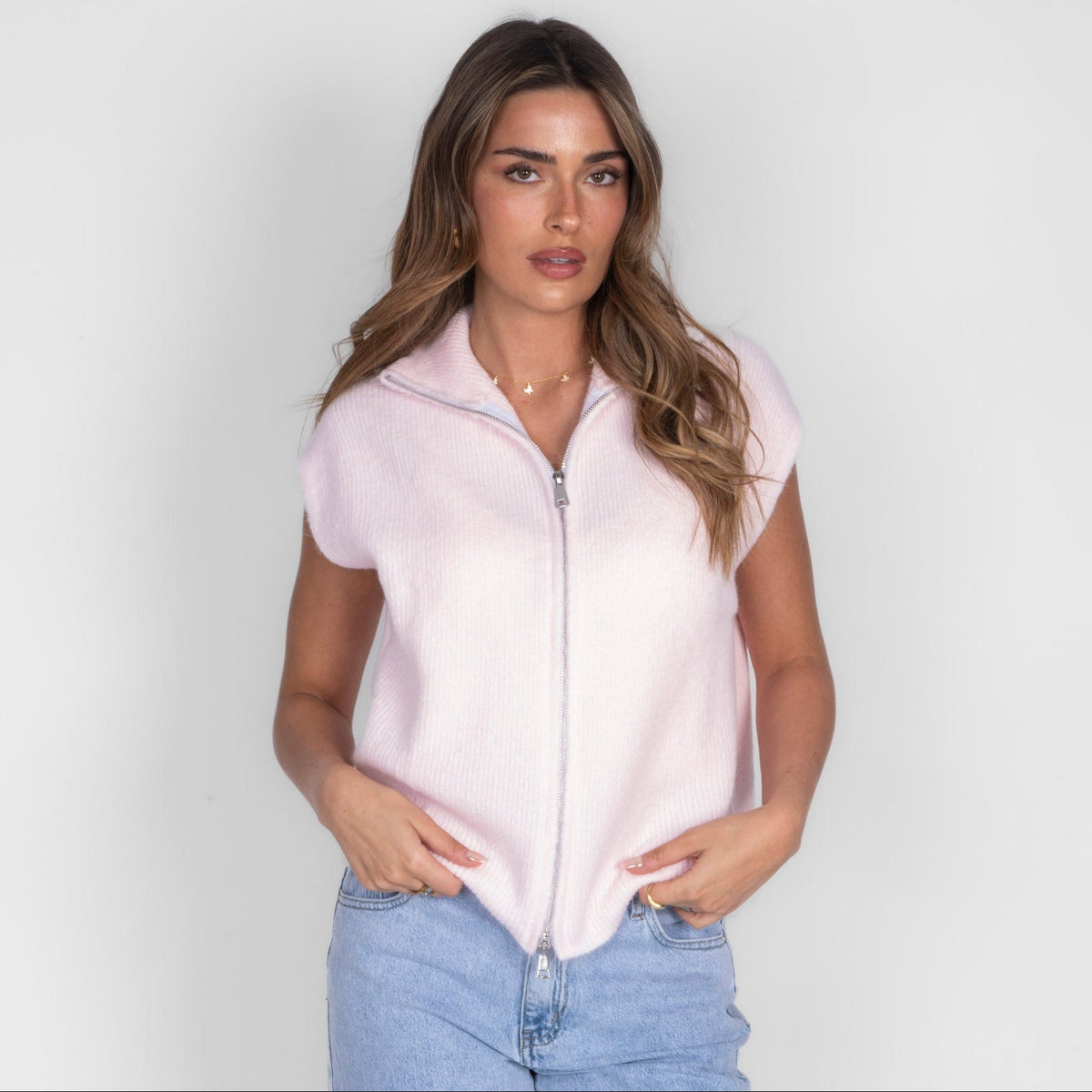 Diana | Chaleco de punto con cremallera y cuello alto