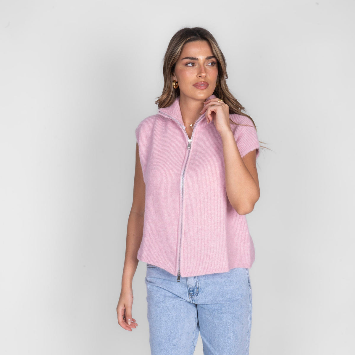 Diana | Chaleco de punto con cremallera y cuello alto