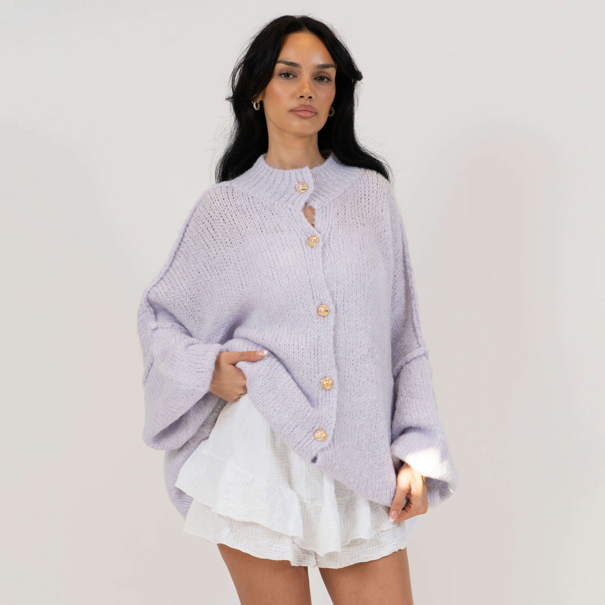 Erika | Cárdigan oversize con botones dorados