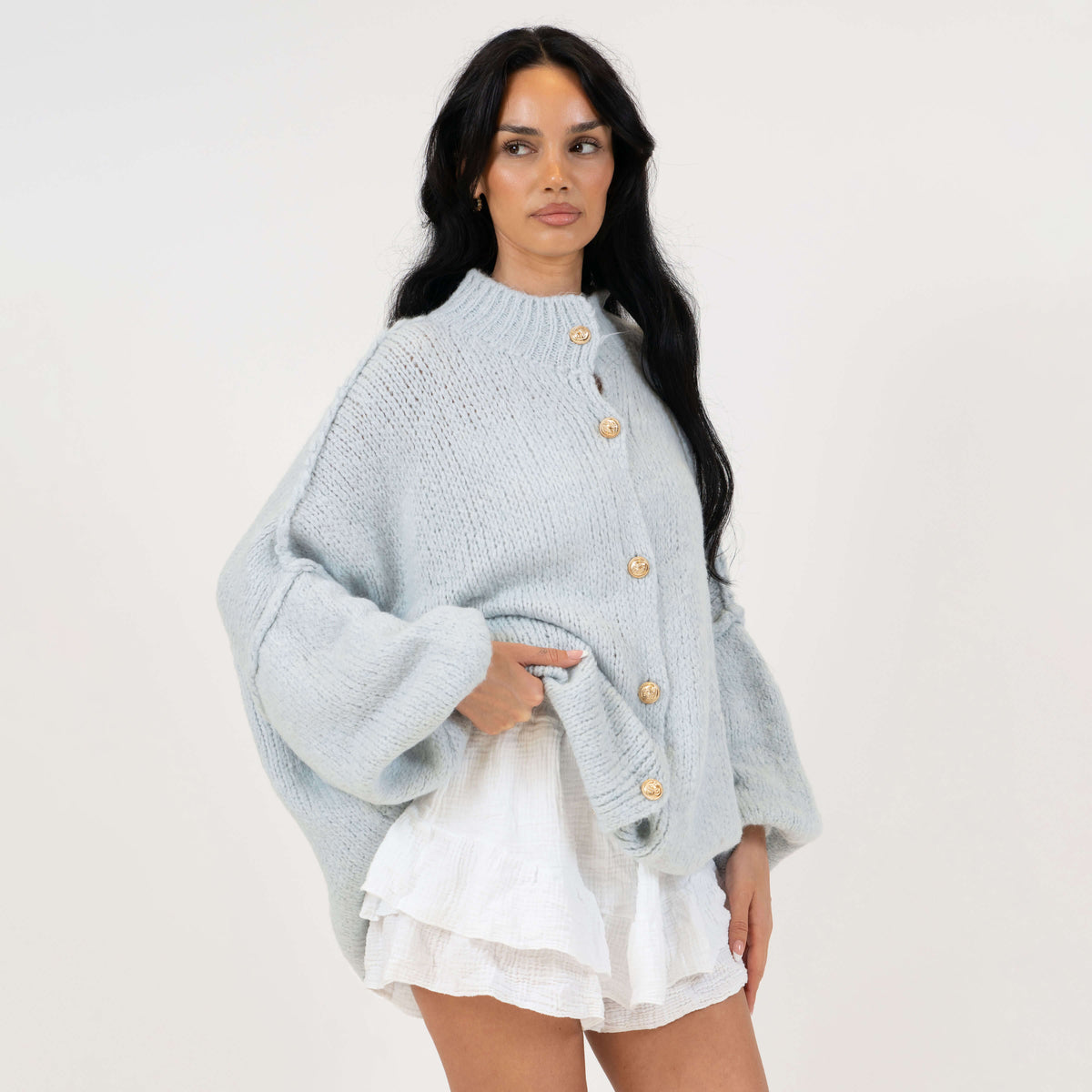 Erika | Cárdigan oversize con botones dorados