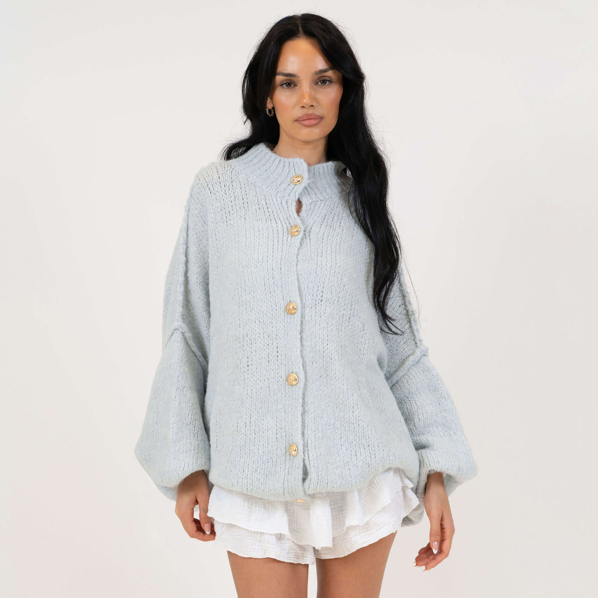 Erika | Cárdigan oversize con botones dorados