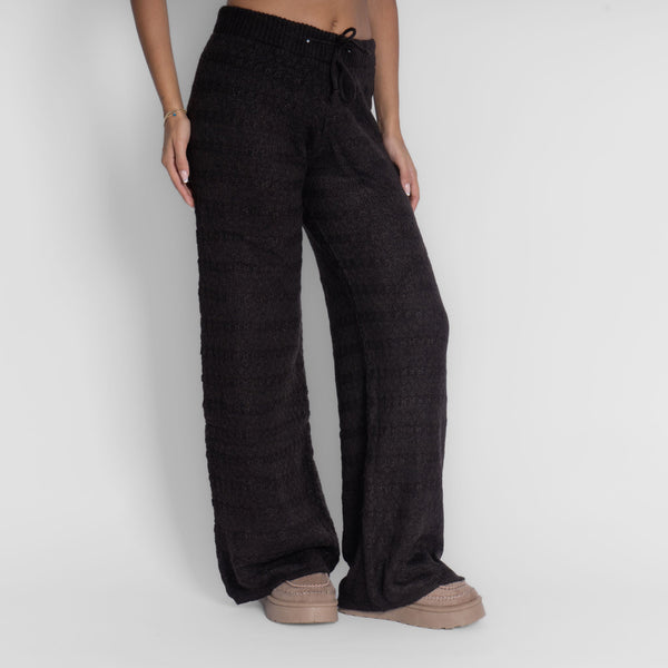 Marrón oscuro