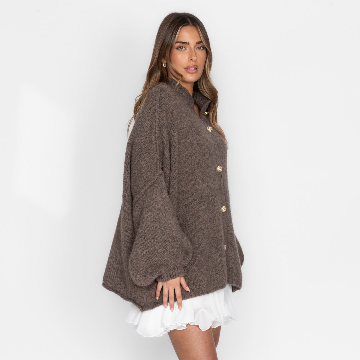 Erika | Cárdigan oversize con botones dorados
