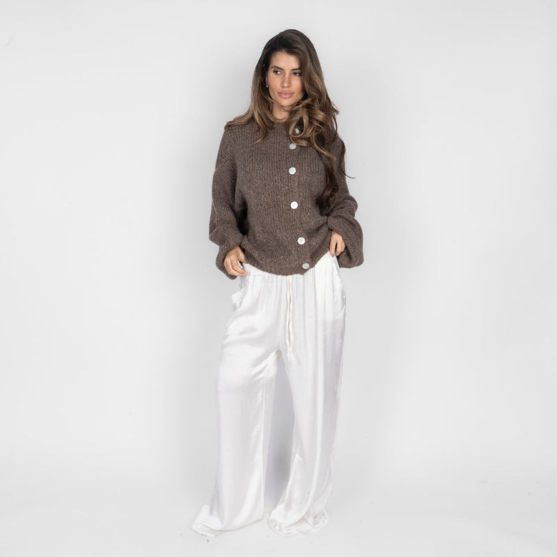 Nadia | Cárdigan oversize con mangas anchas y botones
