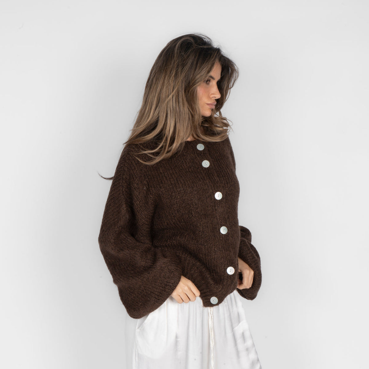 Nadia | Cárdigan oversize con mangas anchas y botones