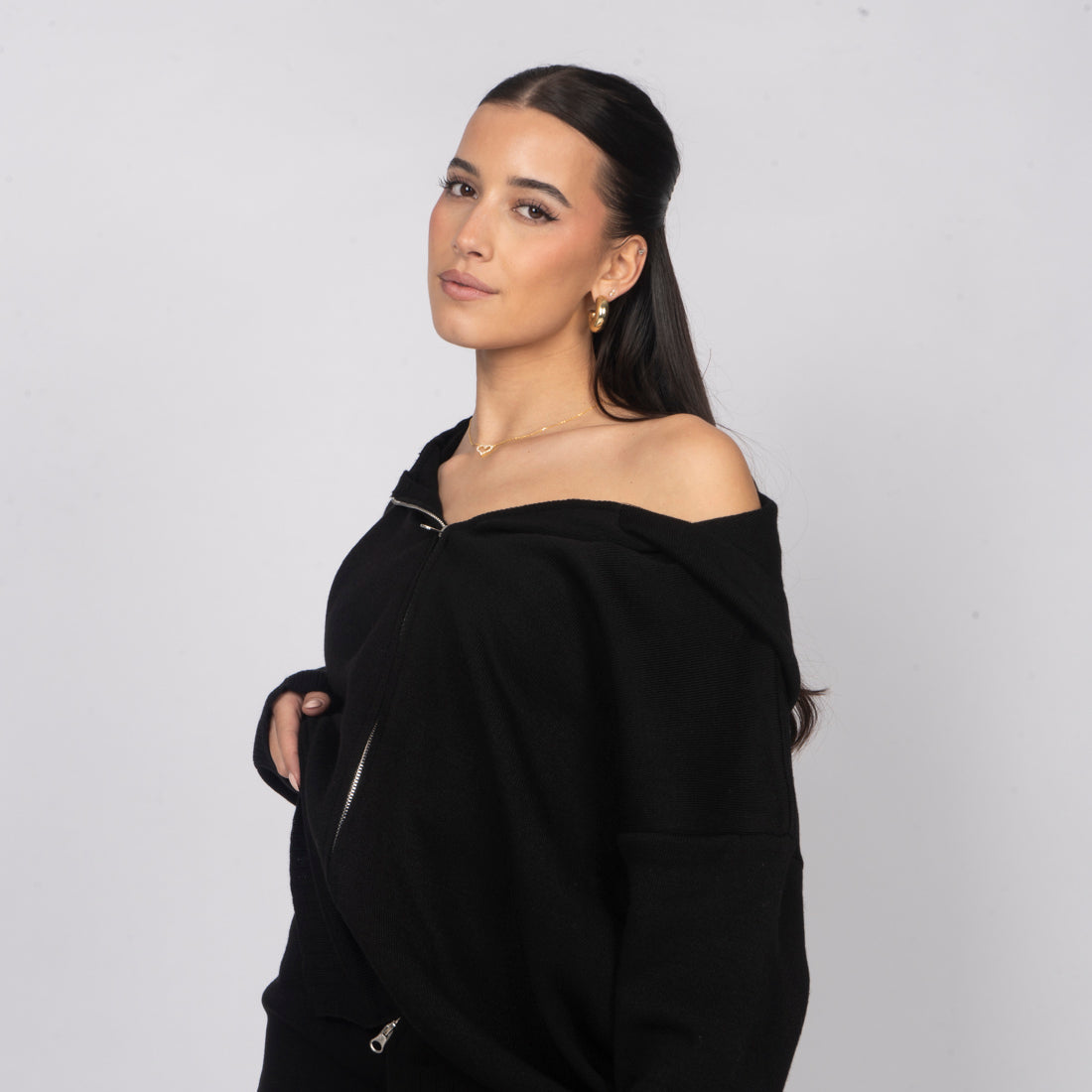 Cristina | Conjunto de punto con capucha y cremallera