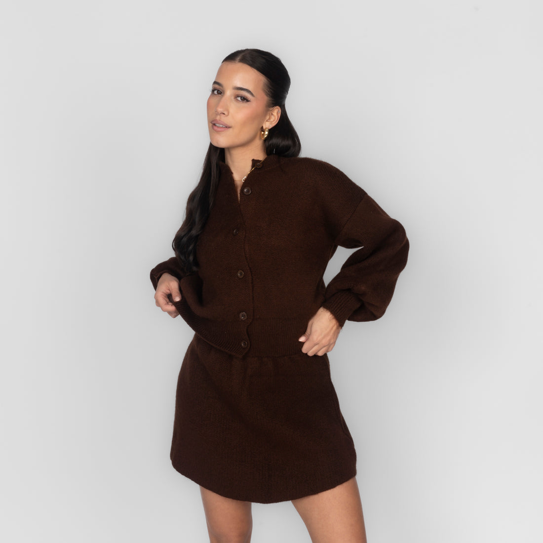Sofía | Conjunto de cárdigan y minifalda de punto
