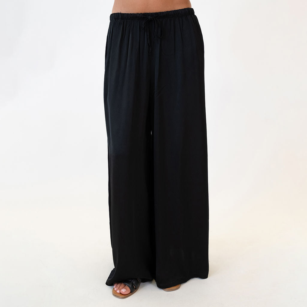 Leire | Pantalón satinado de pierna extra ancha