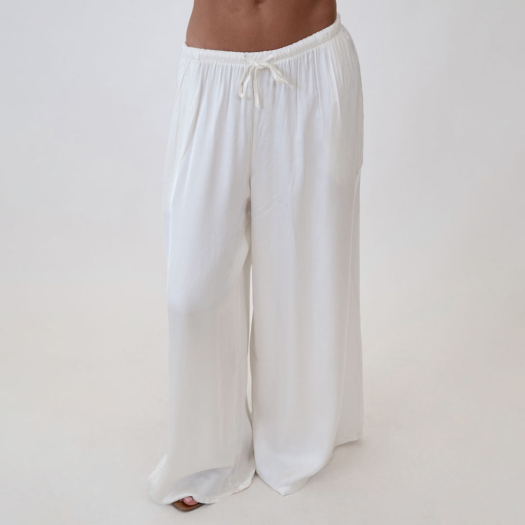 Leire | Pantalón satinado de pierna extra ancha