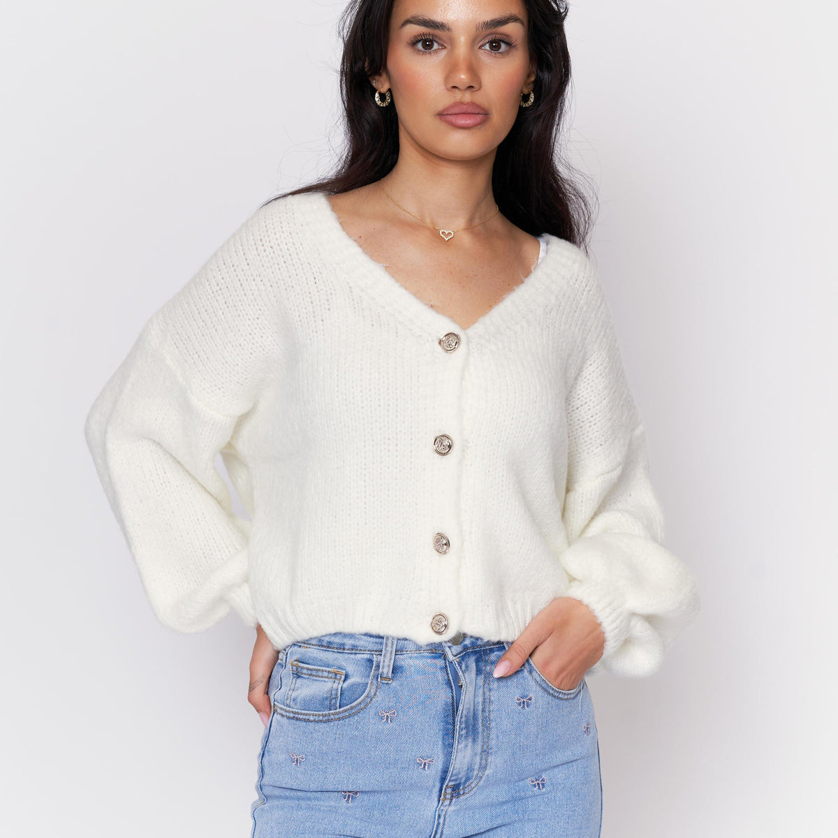 Verónica | Cárdigan corto oversize con escote en V y botones