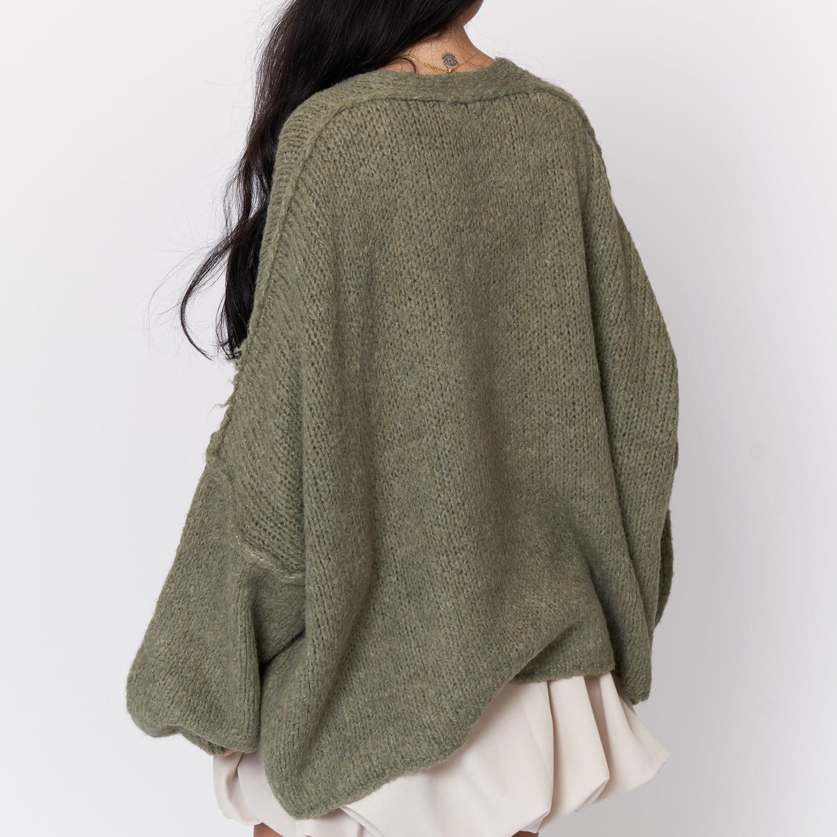 Tamara | Cárdigan oversize con escote en V y botones