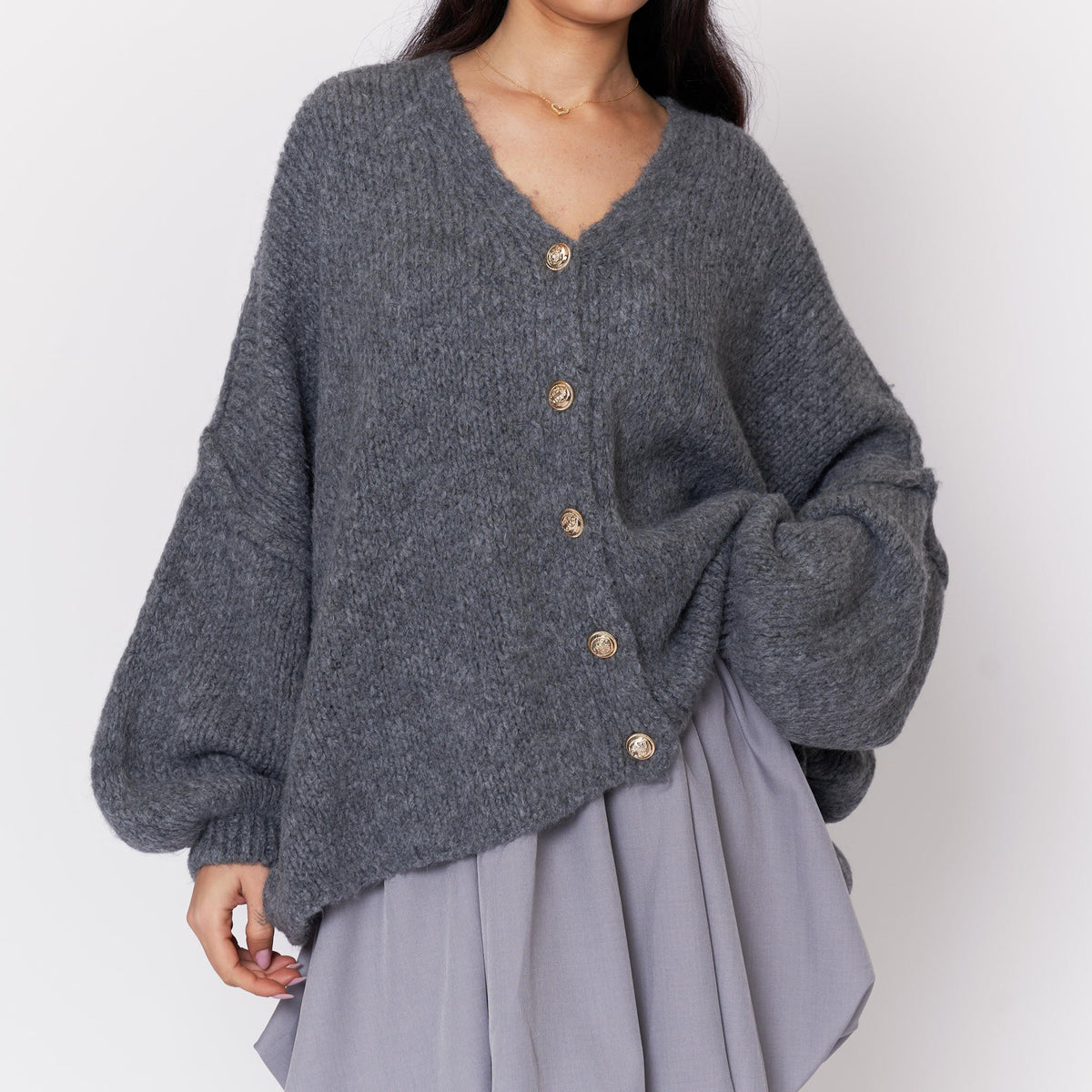 Tamara | Cárdigan oversize con escote en V y botones