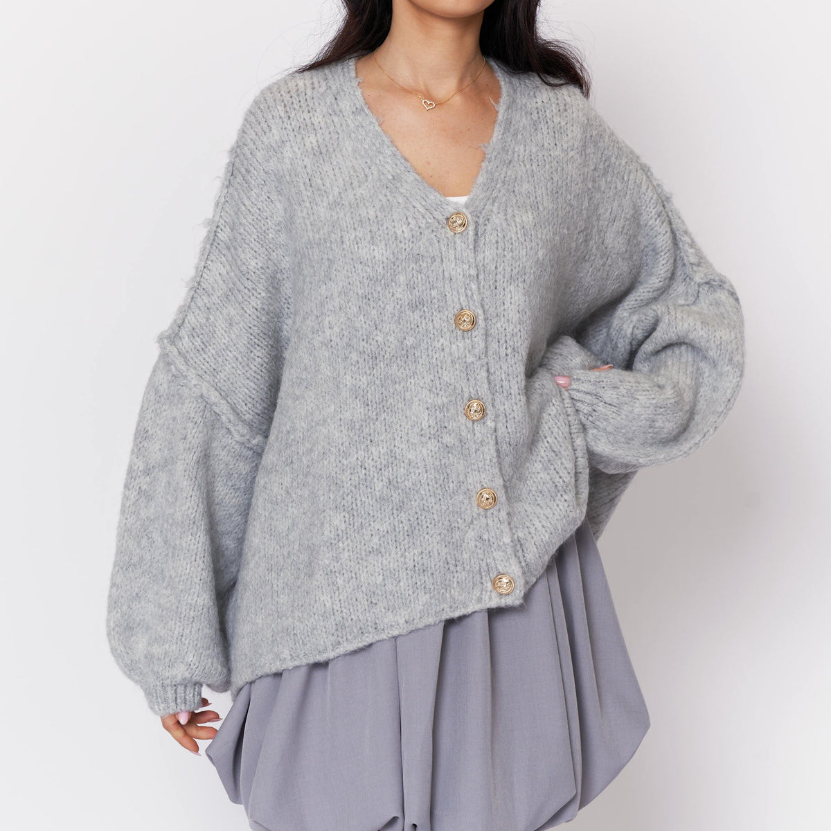 Tamara | Cárdigan oversize con escote en V y botones