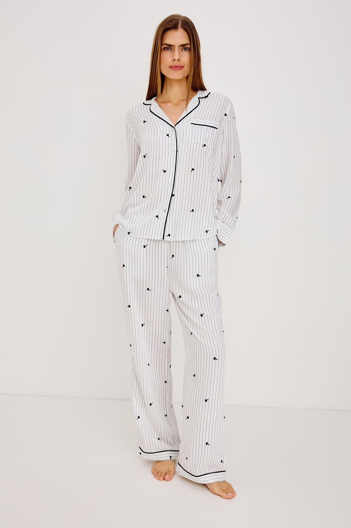 Luna | Pijama de camisa y pantalón · Rayas y flores ónix