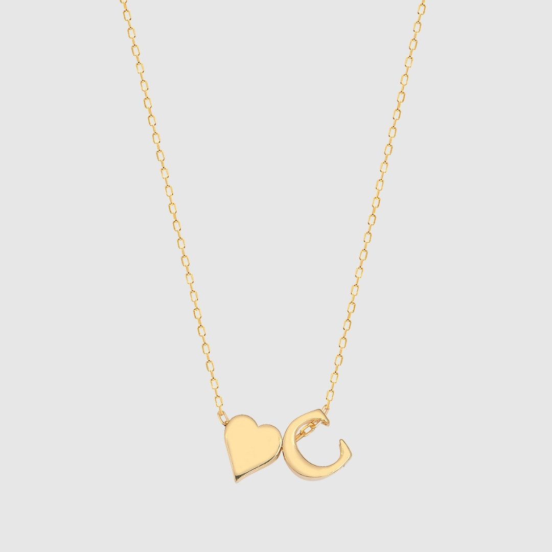 Judith | Collar con corazón liso e inicial