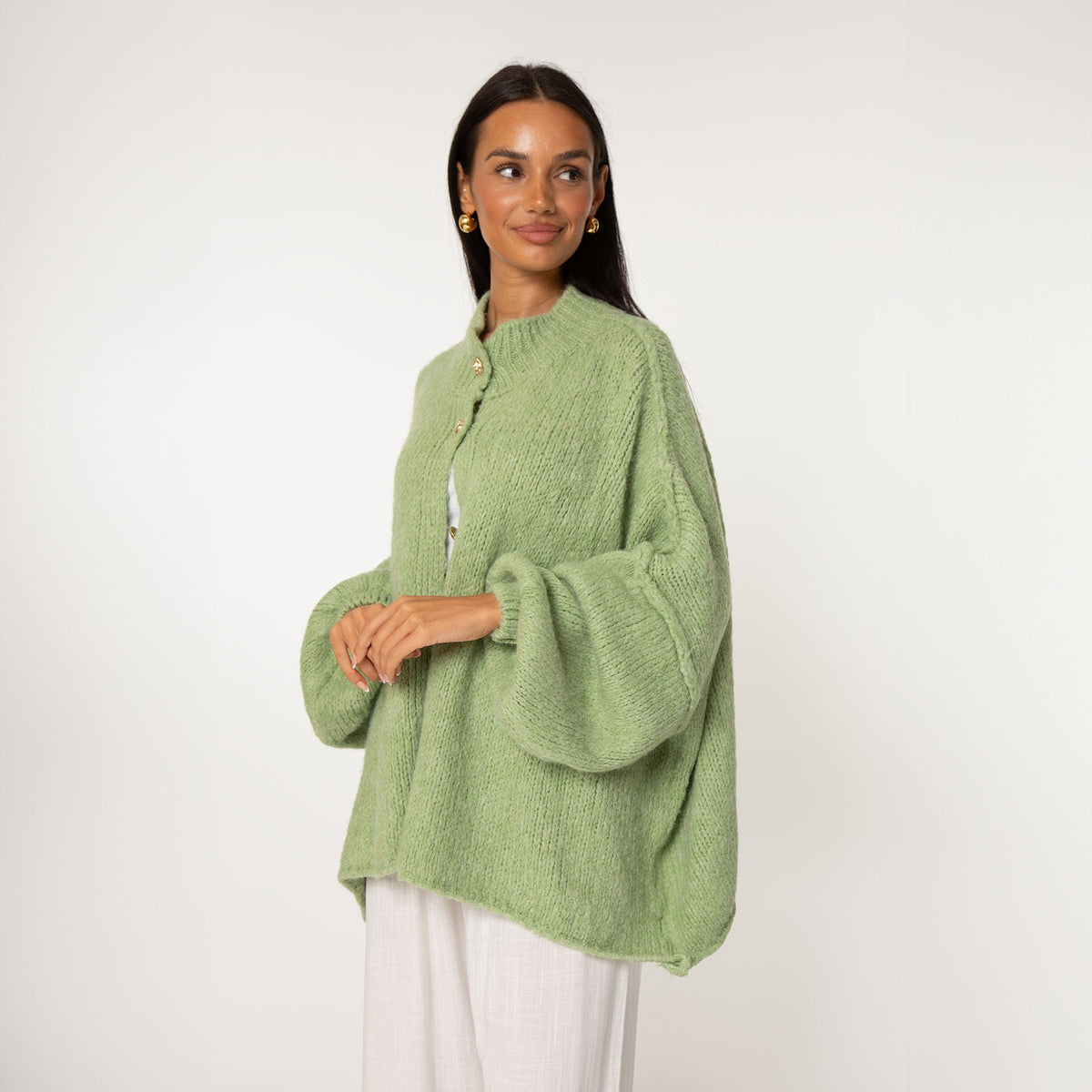 Erika | Cárdigan oversize con botones dorados