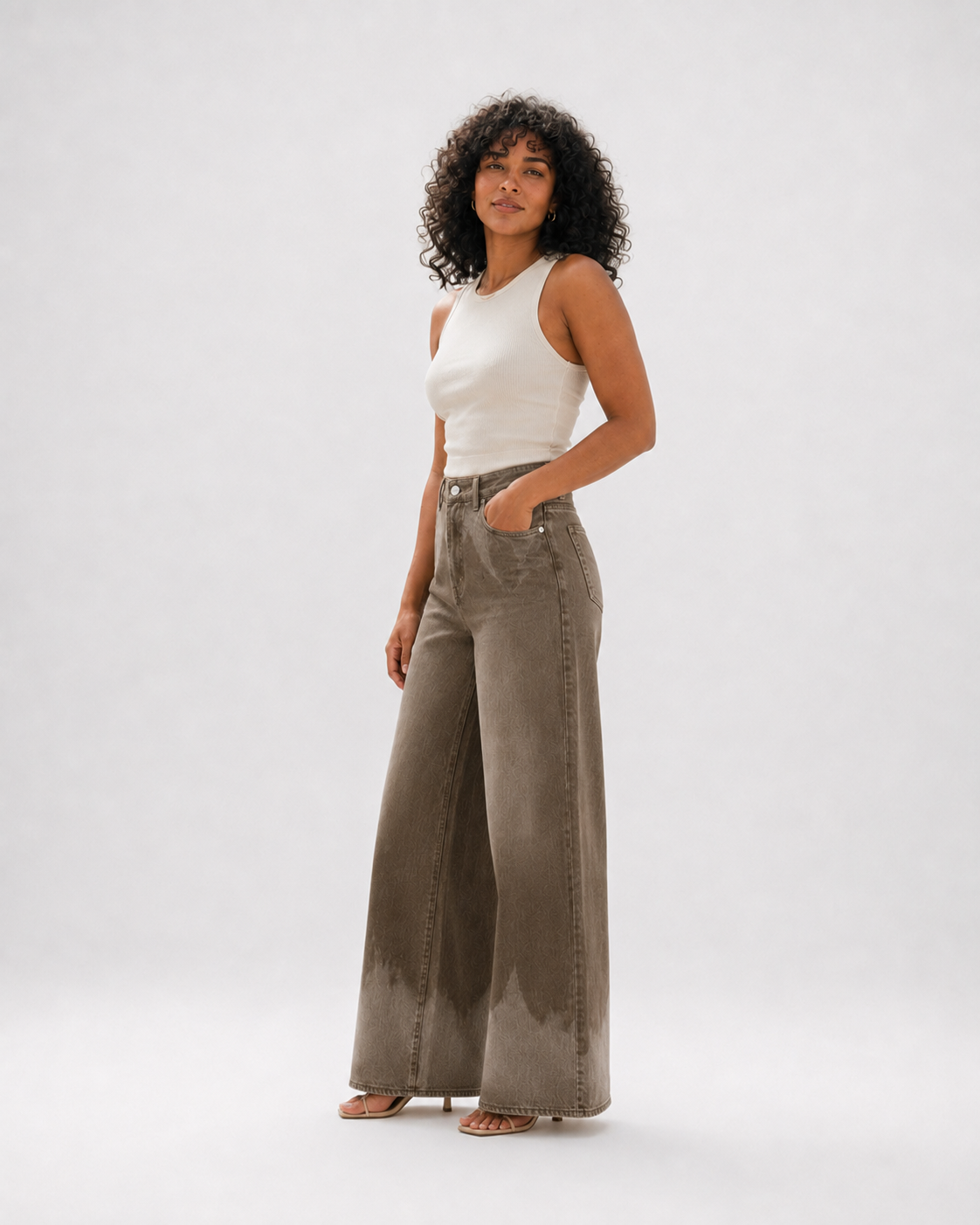 Pantalón Siena Washed en modelo 3 - lateral