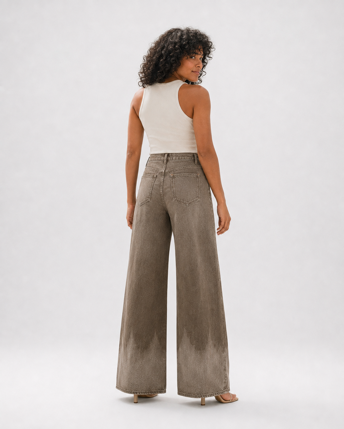 Pantalón Siena Washed en modelo 3 - espalda