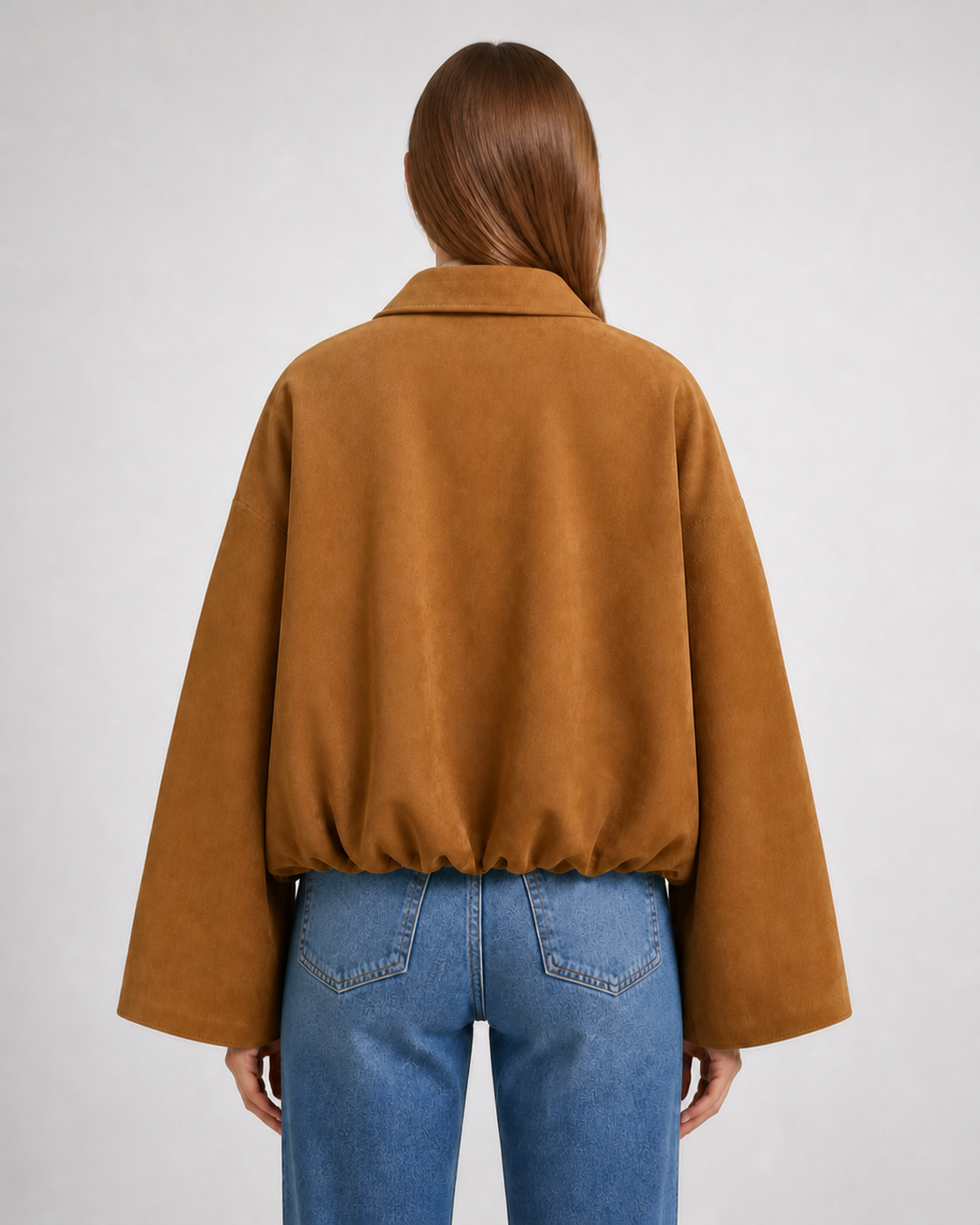 Chaqueta Bomber Efecto Ante · camel · modelo de espalda