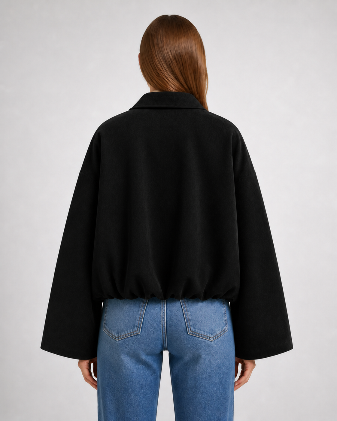 Chaqueta Bomber Efecto Ante · negro · modelo de espalda