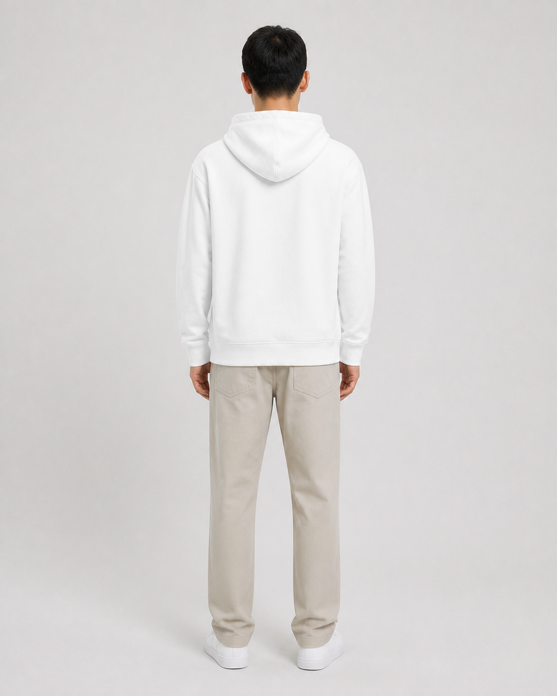 Sudadera Midweight Essential en blanco — con modelo de espalda