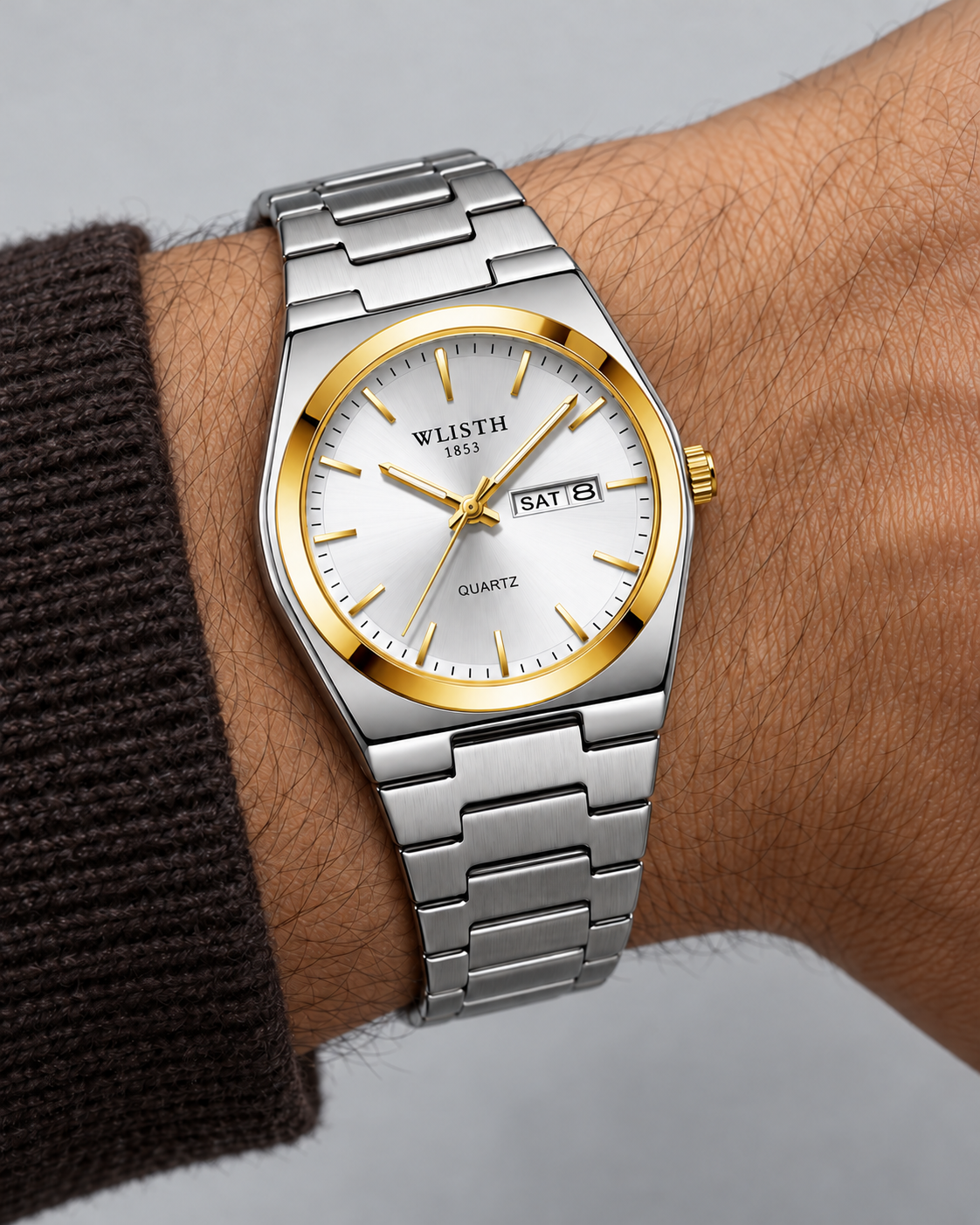 Reloj Monaco Signature — Plateado y dorado — muneca