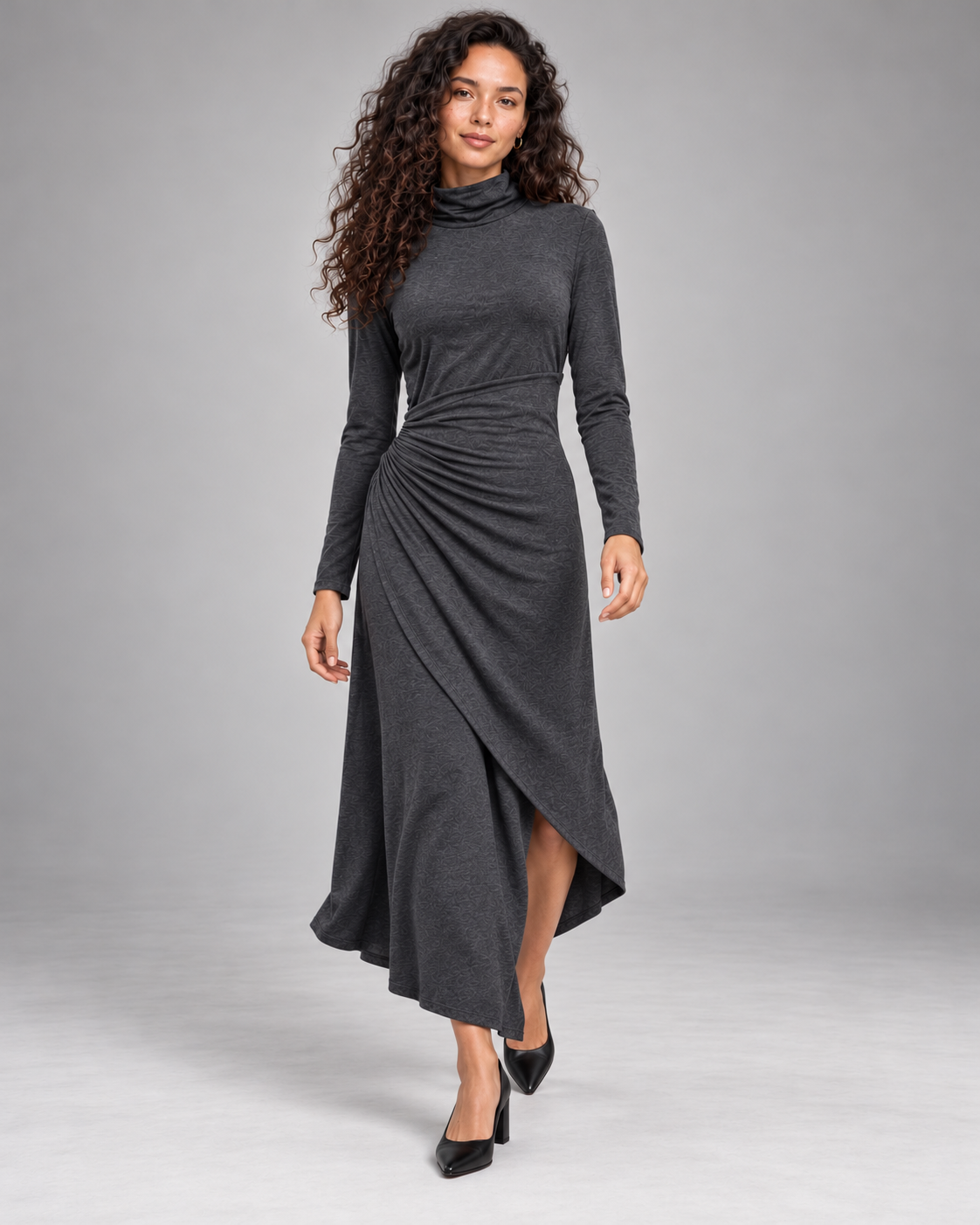 Vestido Margot Drapeado gris - en movimiento